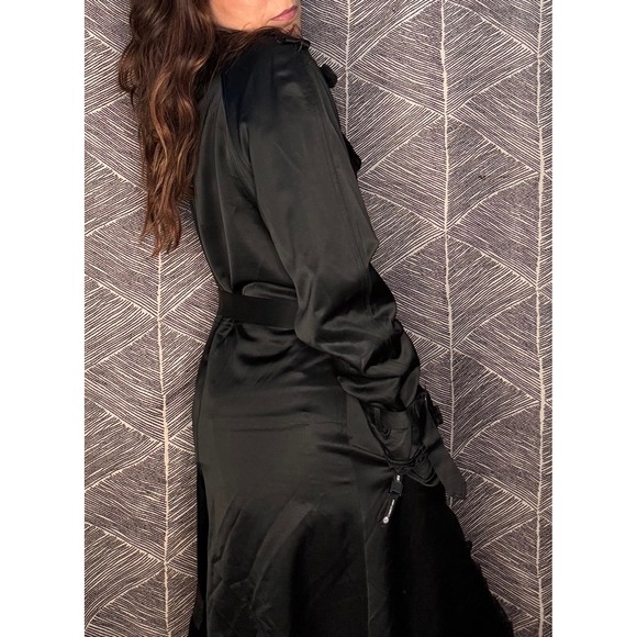 Vintage ST JOHN COLLECTION Black Satin  Ruffled Trench Coat Size 10 - Picture 4 of 14